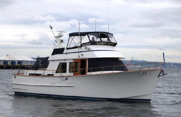 43′ Ocean Alexander Tri-Cabin MY – US$ 129,500 | Sound Yacht Sales